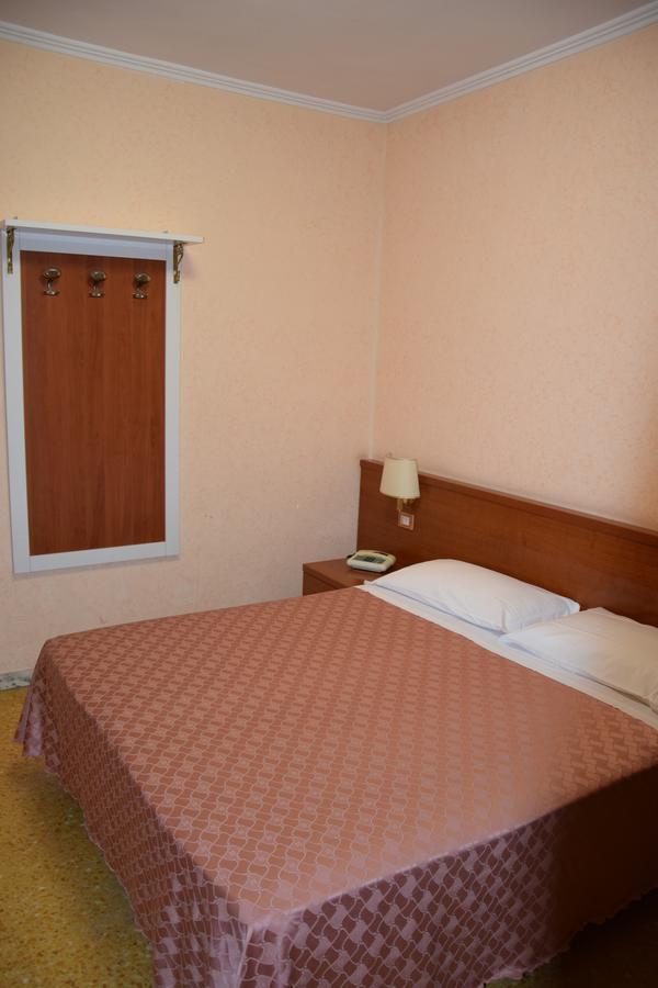 Hotel Bruna Řím Exteriér fotografie