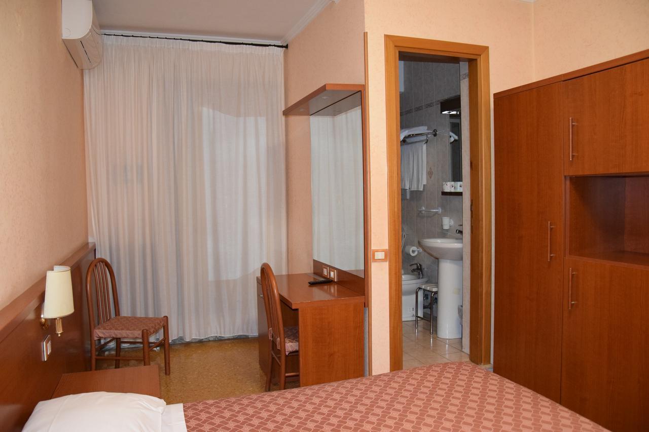 Hotel Bruna Řím Exteriér fotografie